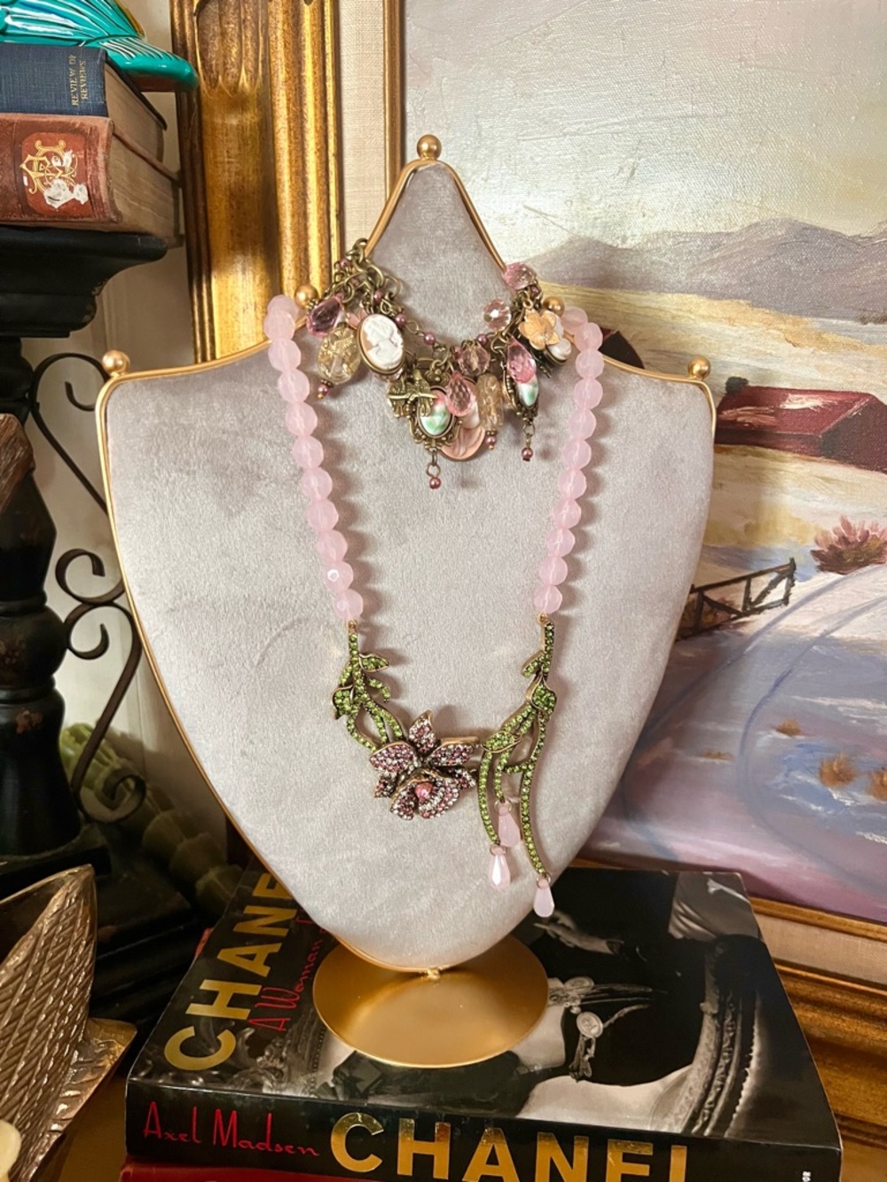 New! The “Antoninette” Cameos Charm Cottagecore Bracelet - Picture 3 of 6